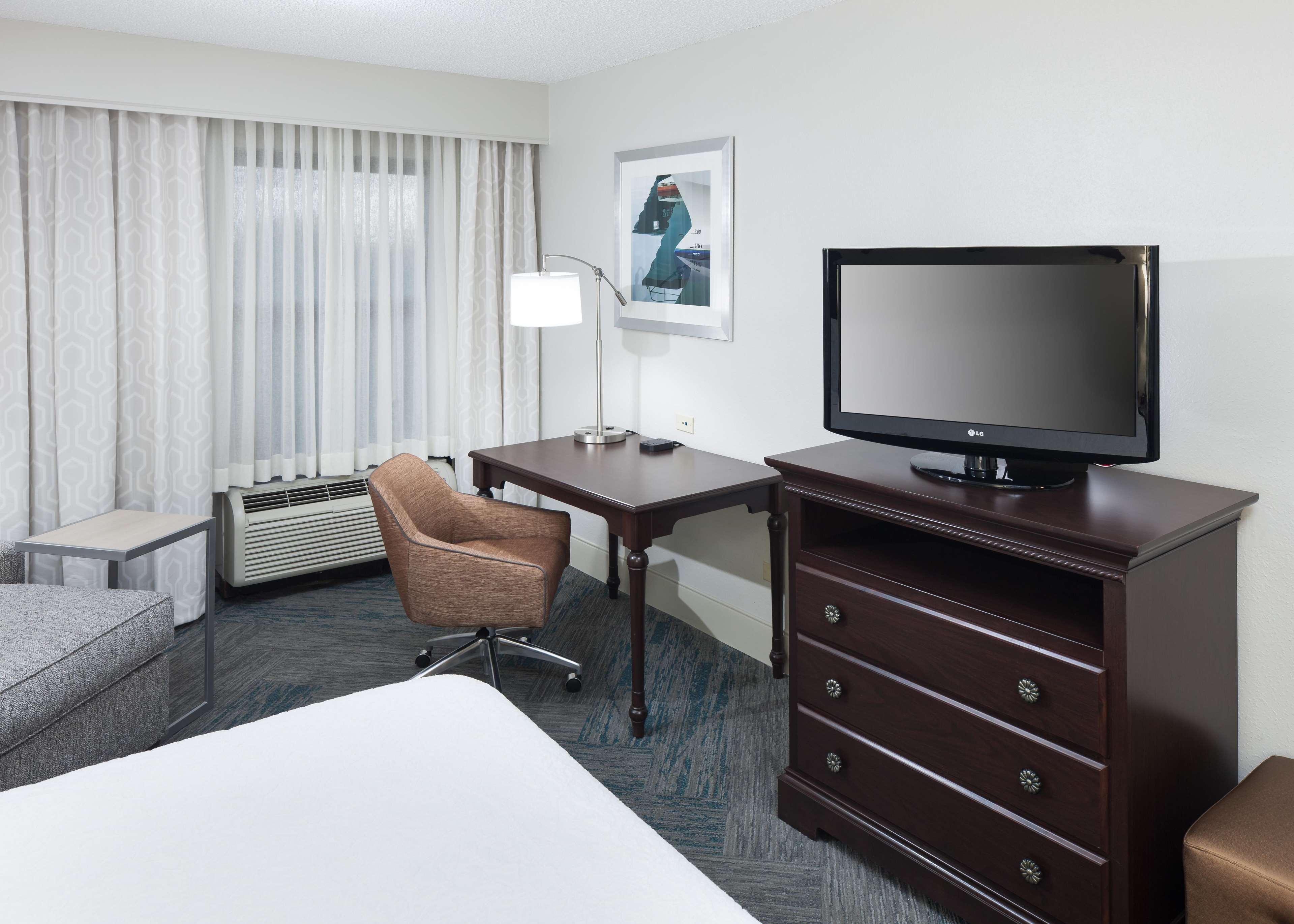 Hampton Inn Ft Lauderdale Airport North Cruise Port Fort Lauderdale Exteriör bild