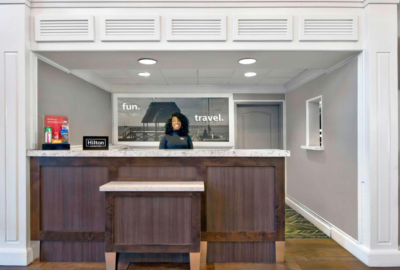 Hampton Inn Ft Lauderdale Airport North Cruise Port Fort Lauderdale Exteriör bild